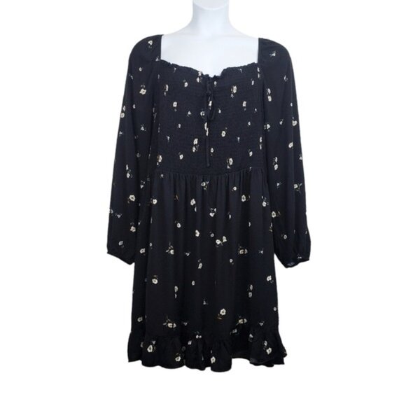 City Chic Darling Ditsy Black Long Sleeve Smocked Floral Print Dress Size 24 NWT - Picture 1 of 6